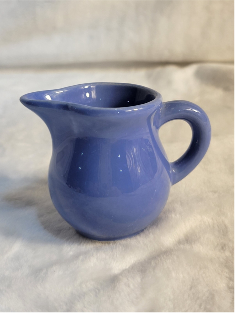 Vintage Homer Laughlin Harlequin Mauve Blue Toy Individual Creamer HLC - Picture 2 of 6